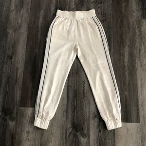 Closed white satin joggers xs